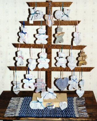 [ Picture of Critter Tree with Woven Ornaments]